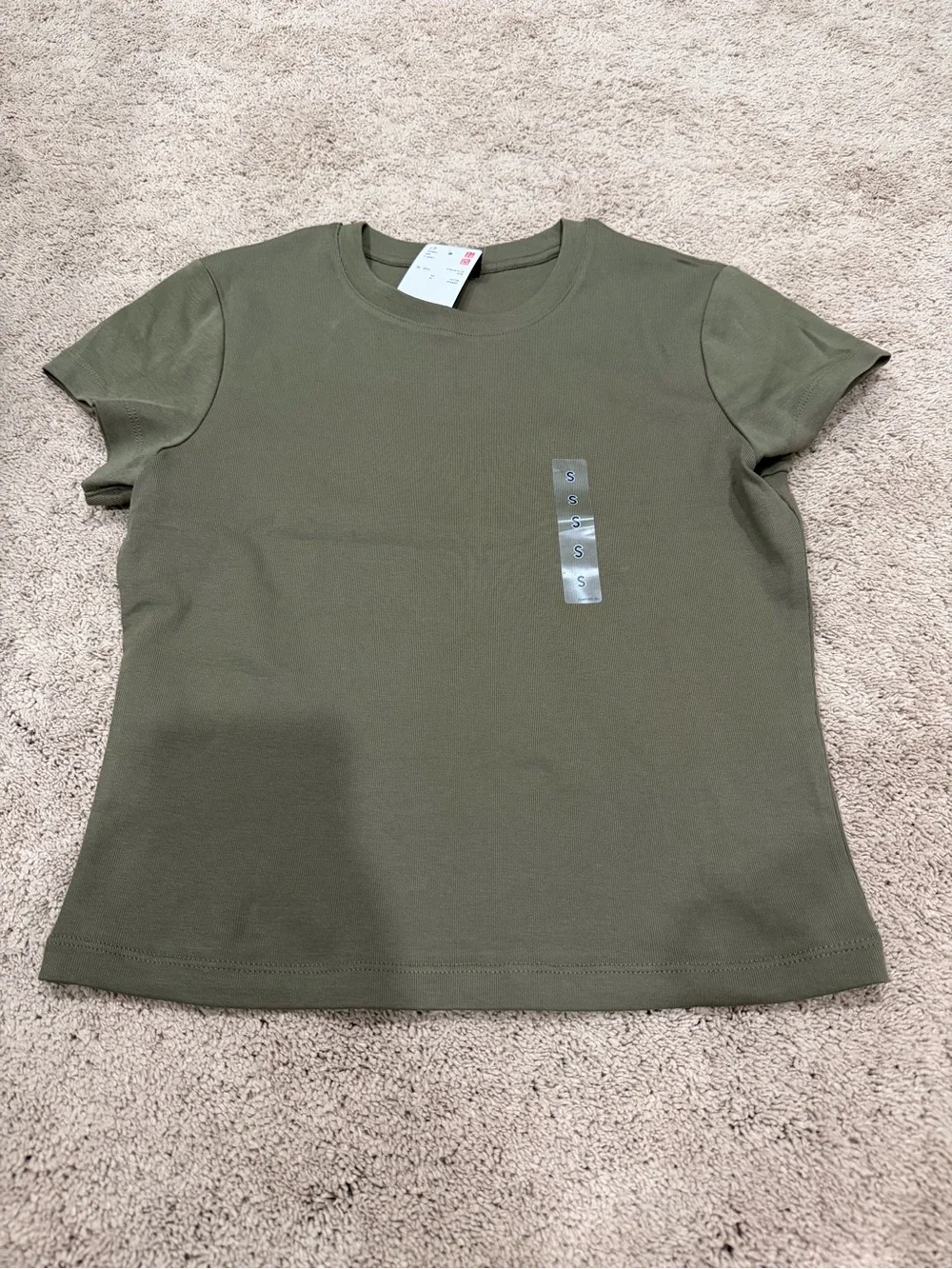 Uniqlo Women’s Olive Green Baby Tee Top, Size Small